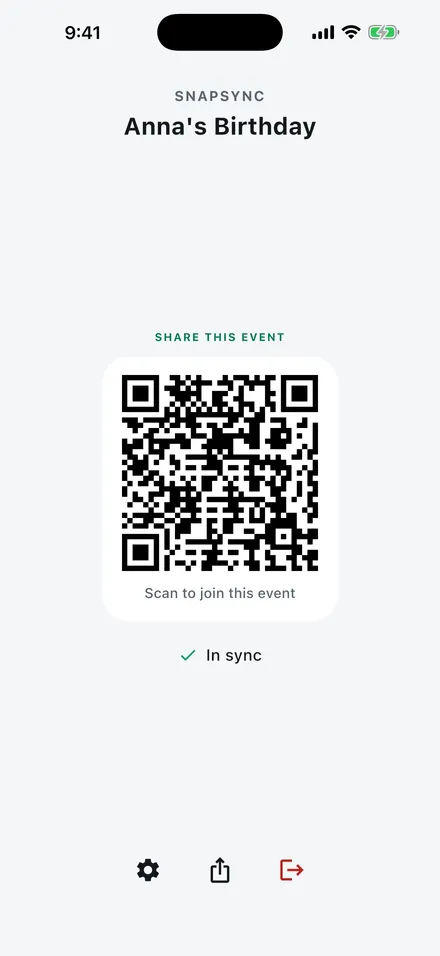 The event screen showing its QR code to share and an in-sync confirmation.